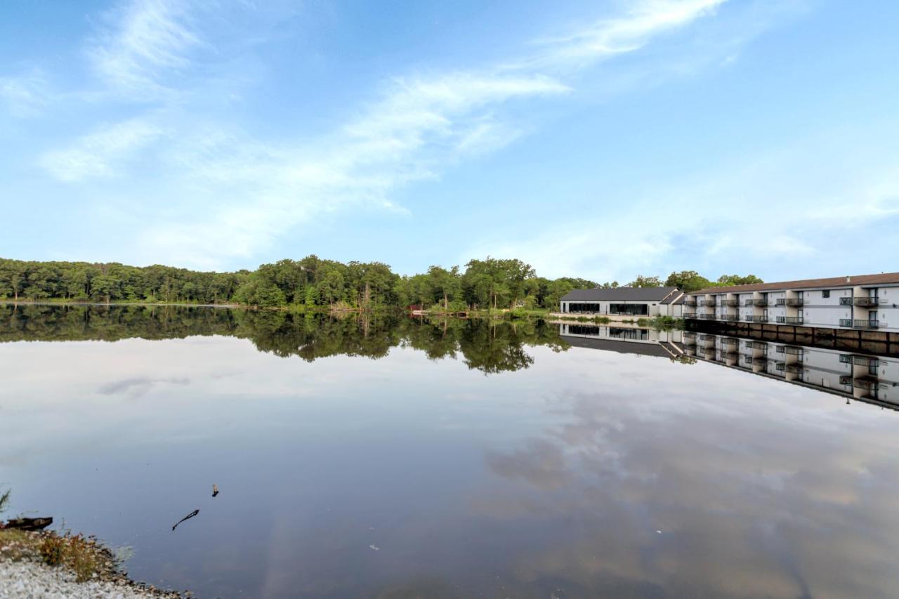 Waterbird Lakeside Inn Chesterton Buitenkant foto